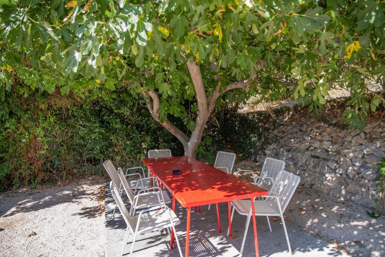 Apartments By The Sea Sumpetar, Omis - 2808 외부 사진