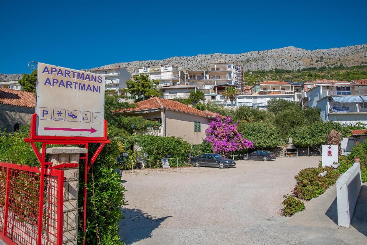 Apartments By The Sea Sumpetar, Omis - 2808 외부 사진