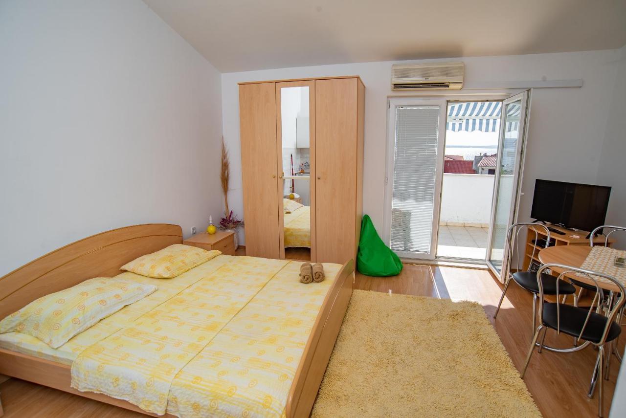 Apartments By The Sea Sumpetar, Omis - 2808 외부 사진