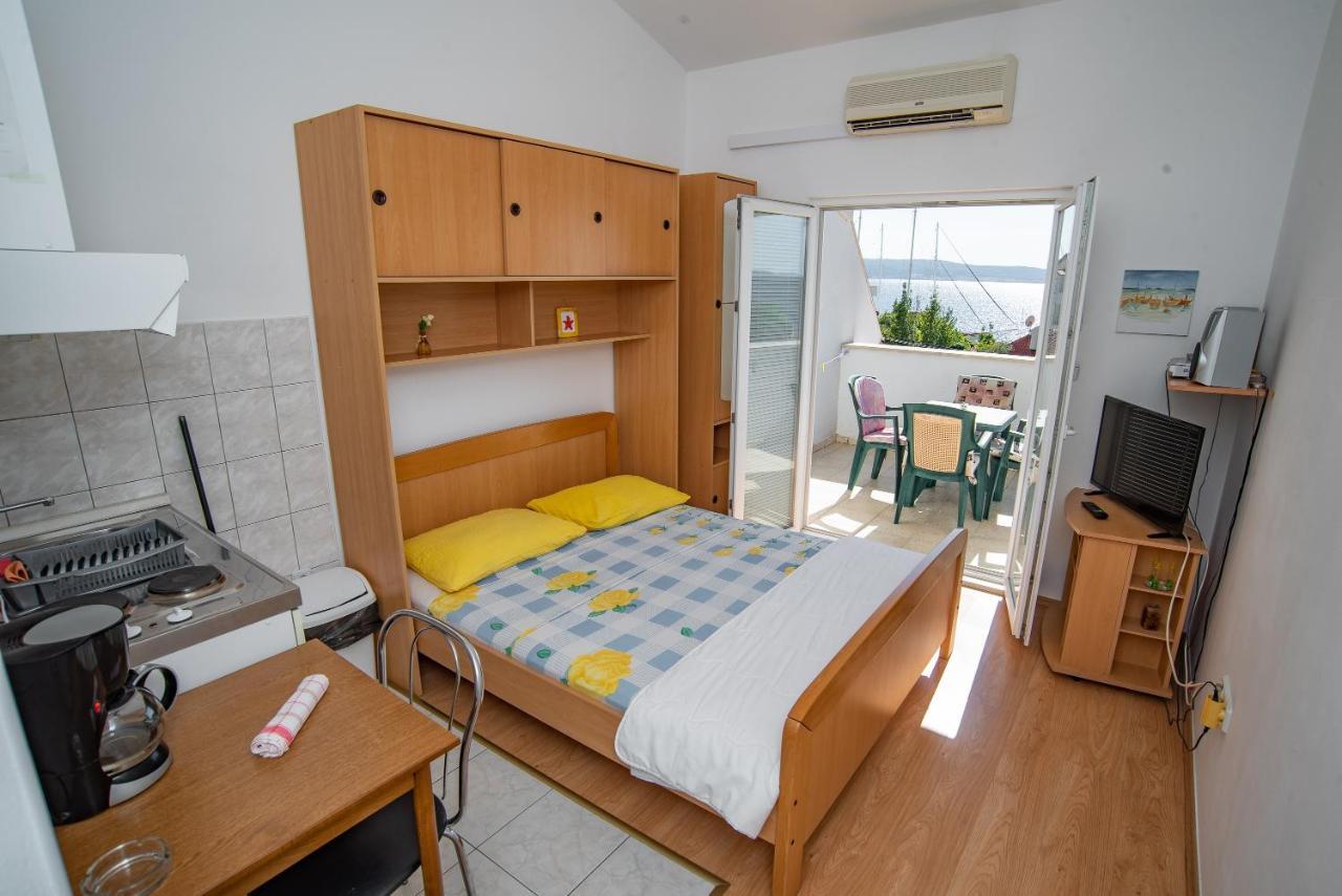 Apartments By The Sea Sumpetar, Omis - 2808 외부 사진