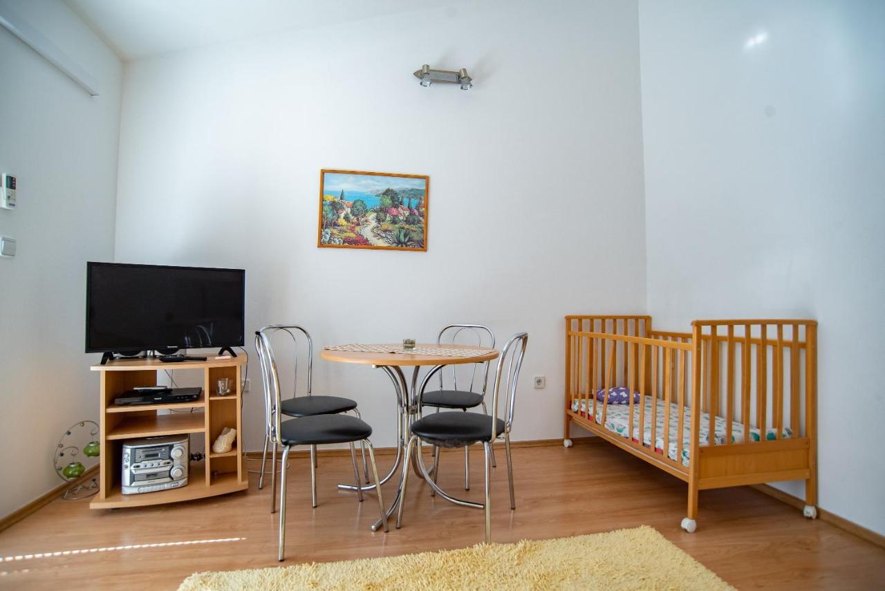 Apartments By The Sea Sumpetar, Omis - 2808 외부 사진