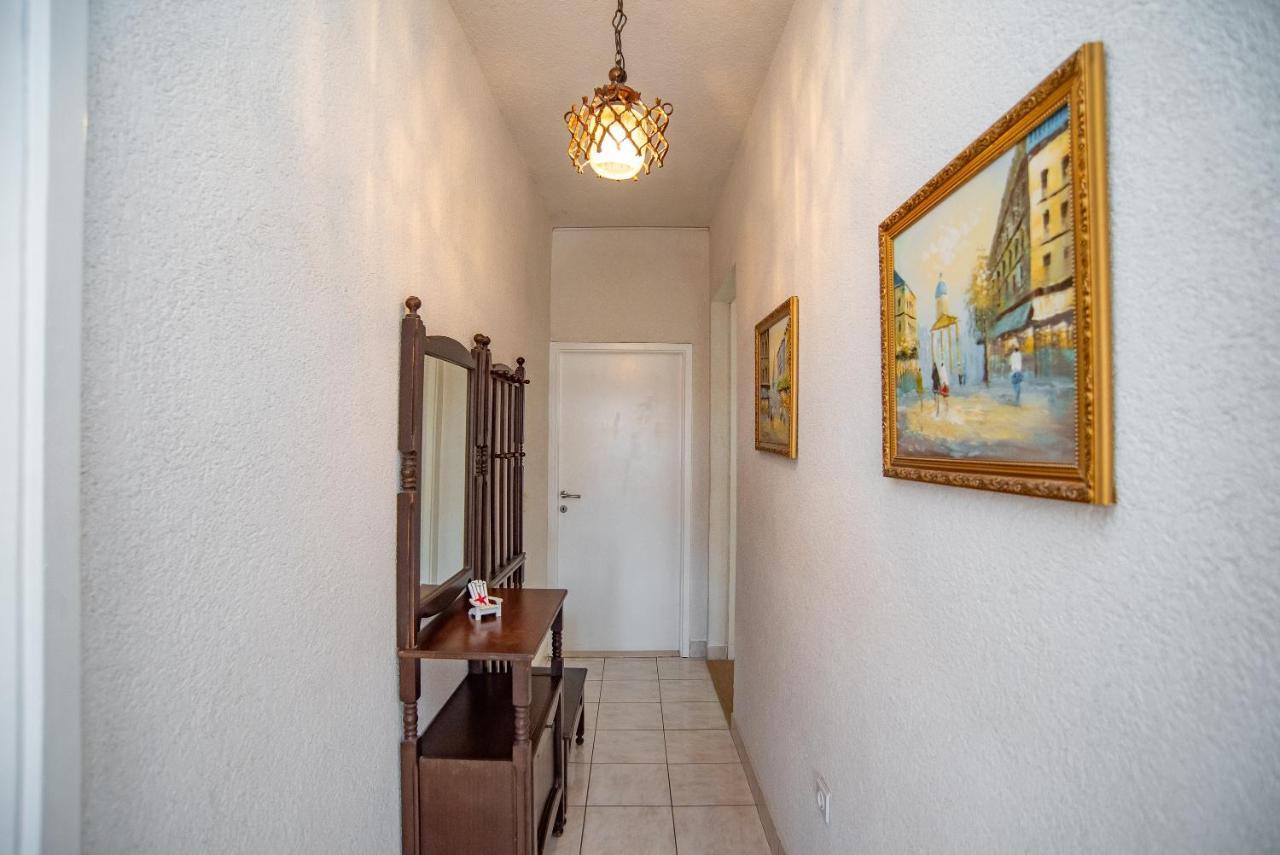 Apartments By The Sea Sumpetar, Omis - 2808 외부 사진