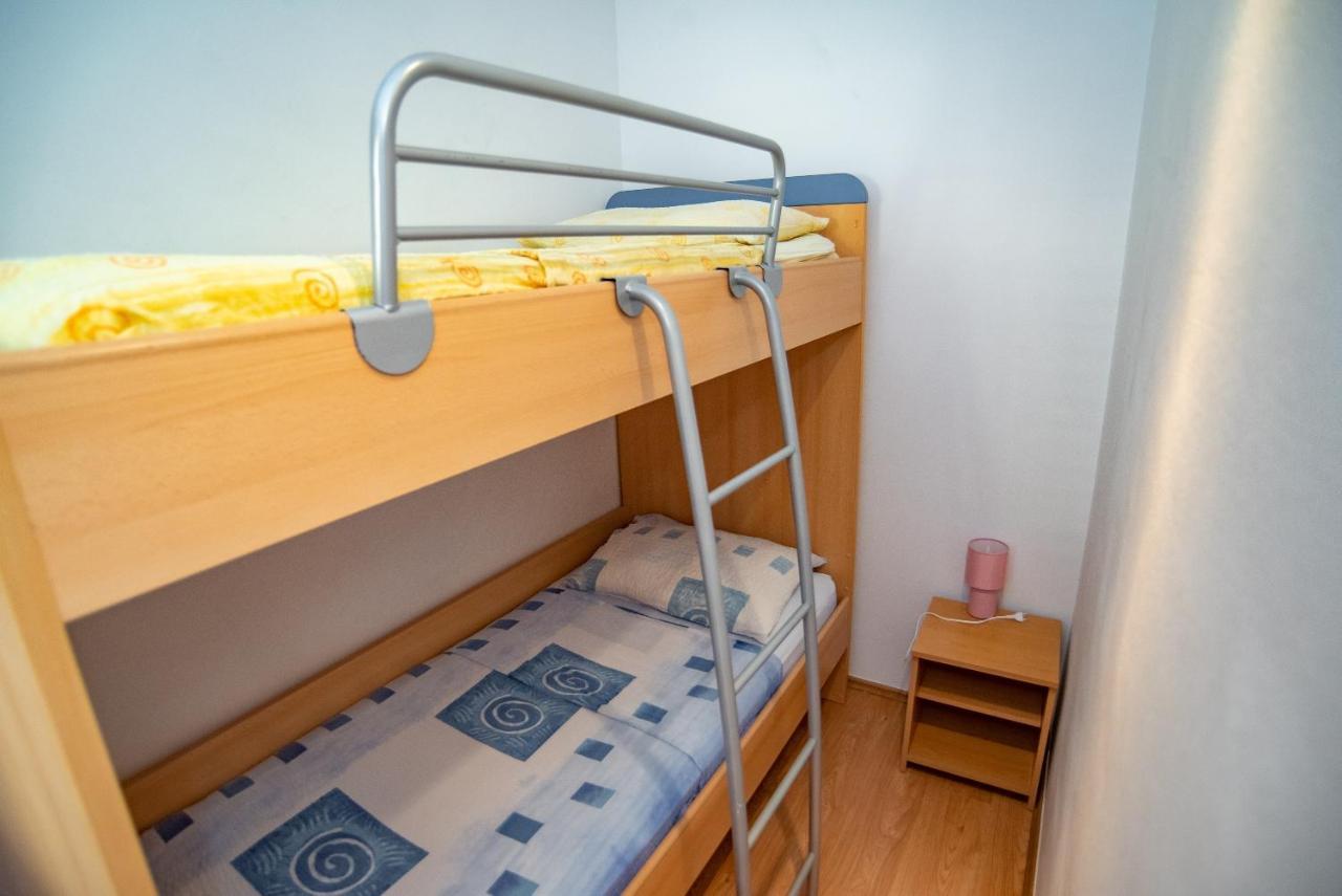 Apartments By The Sea Sumpetar, Omis - 2808 외부 사진